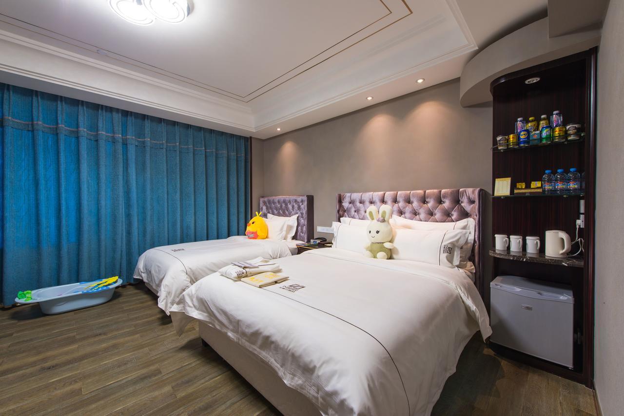 Dunhuang Isiting Hotel エクステリア 写真