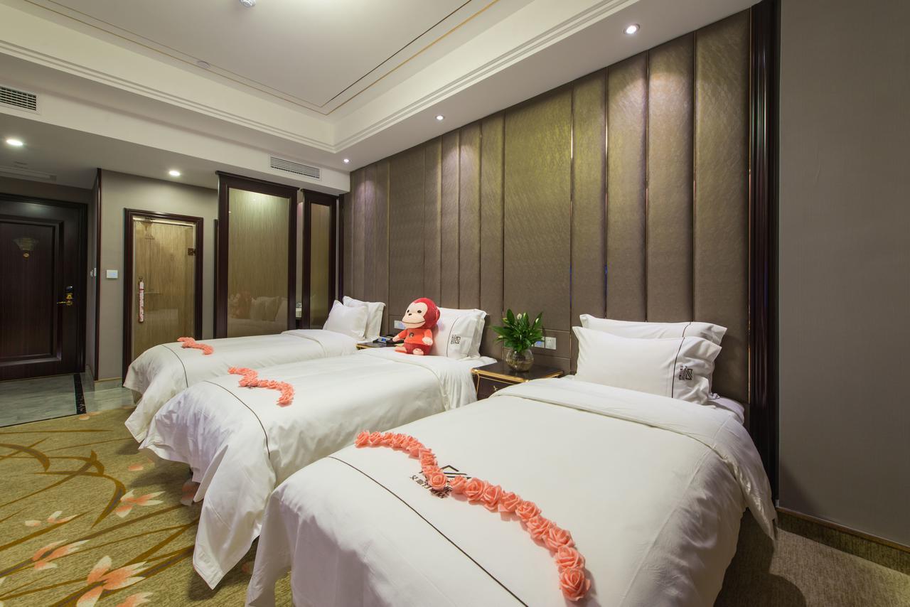 Dunhuang Isiting Hotel エクステリア 写真