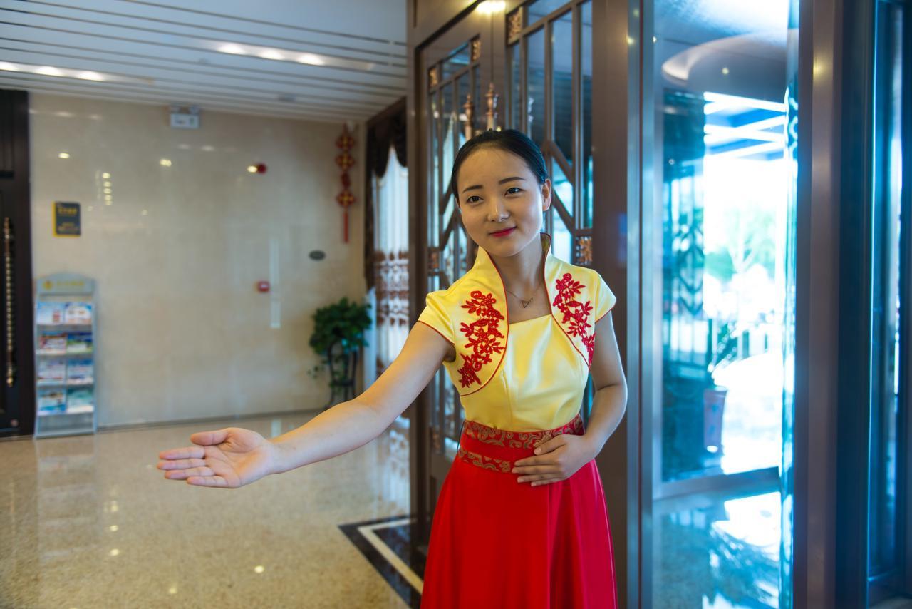 Dunhuang Isiting Hotel エクステリア 写真
